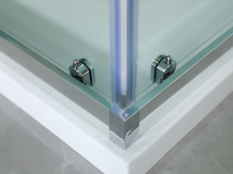 کابین دوش کشویی SQUARE، شیشه شفاف با چاپ، پروفیل آلومینیومی سفید، دستگیره دو سوراخ، با سینی کابین دوش کشویی SQUARE، شیشه شفاف با چاپ، پروفیل آلومینیومی سفید، دستگیره دو سوراخ، با سینی