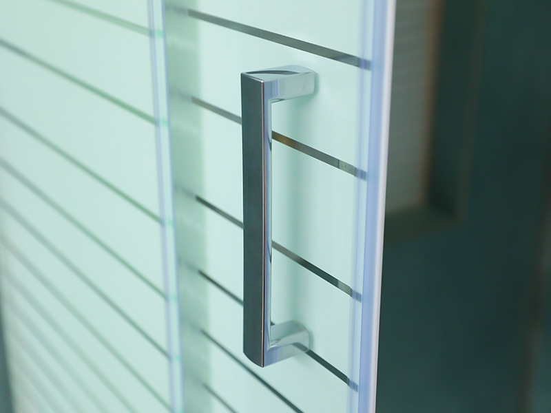 کابین دوش کشویی SQUARE، شیشه شفاف با چاپ، پروفیل آلومینیومی سفید، دستگیره دو سوراخ، با سینی کابین دوش کشویی SQUARE، شیشه شفاف با چاپ، پروفیل آلومینیومی سفید، دستگیره دو سوراخ، با سینی