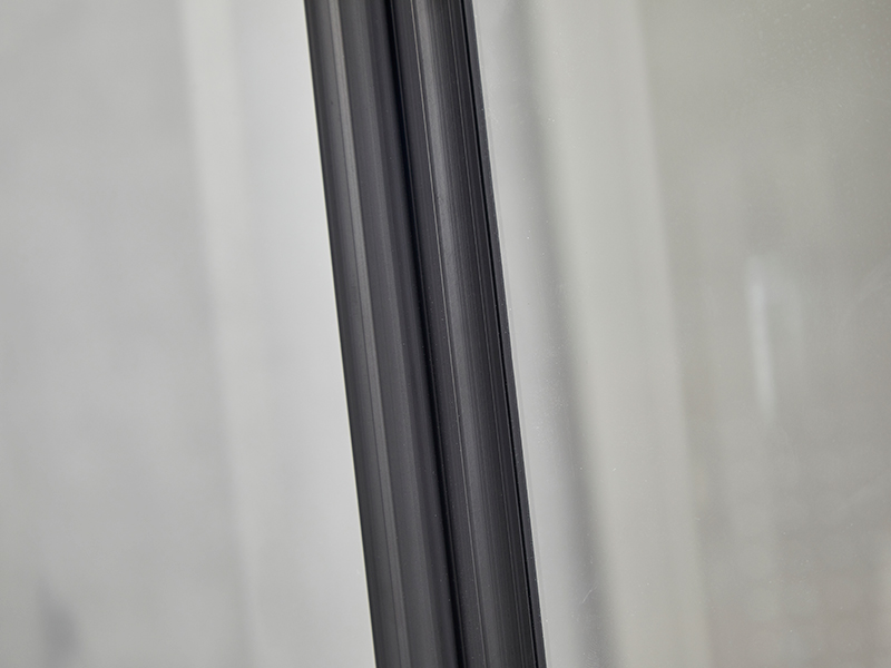 کابین دوش کشویی SE، شیشه شفاف، پروفیل آلومینیومی مشکی، دستگیره دو سوراخ، بدون سینی کابین دوش کشویی SE، شیشه شفاف، پروفیل آلومینیومی مشکی، دستگیره دو سوراخ، بدون سینی